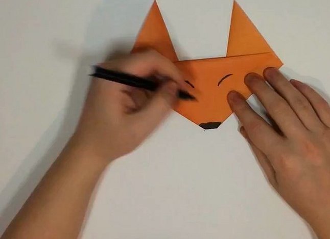 Å tegne et reveansikt avhenger av kunstnerens fantasi.