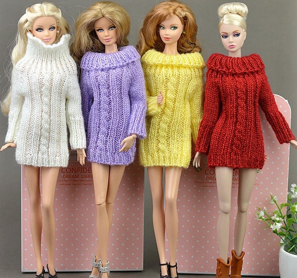 Klær til Barbie er ikke forskjellige fra de som er strikket til folk