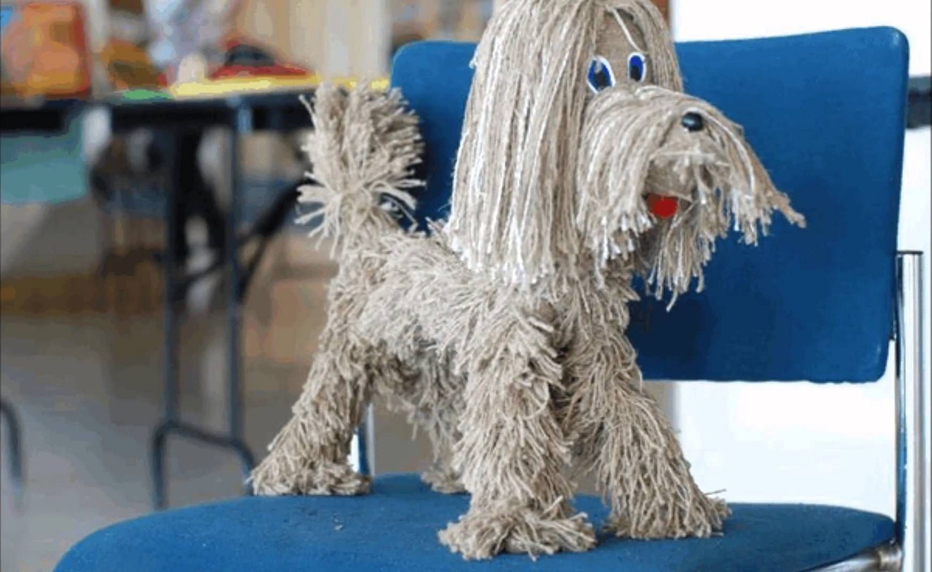 En hund laget av tråder kan lages på forskjellige måter