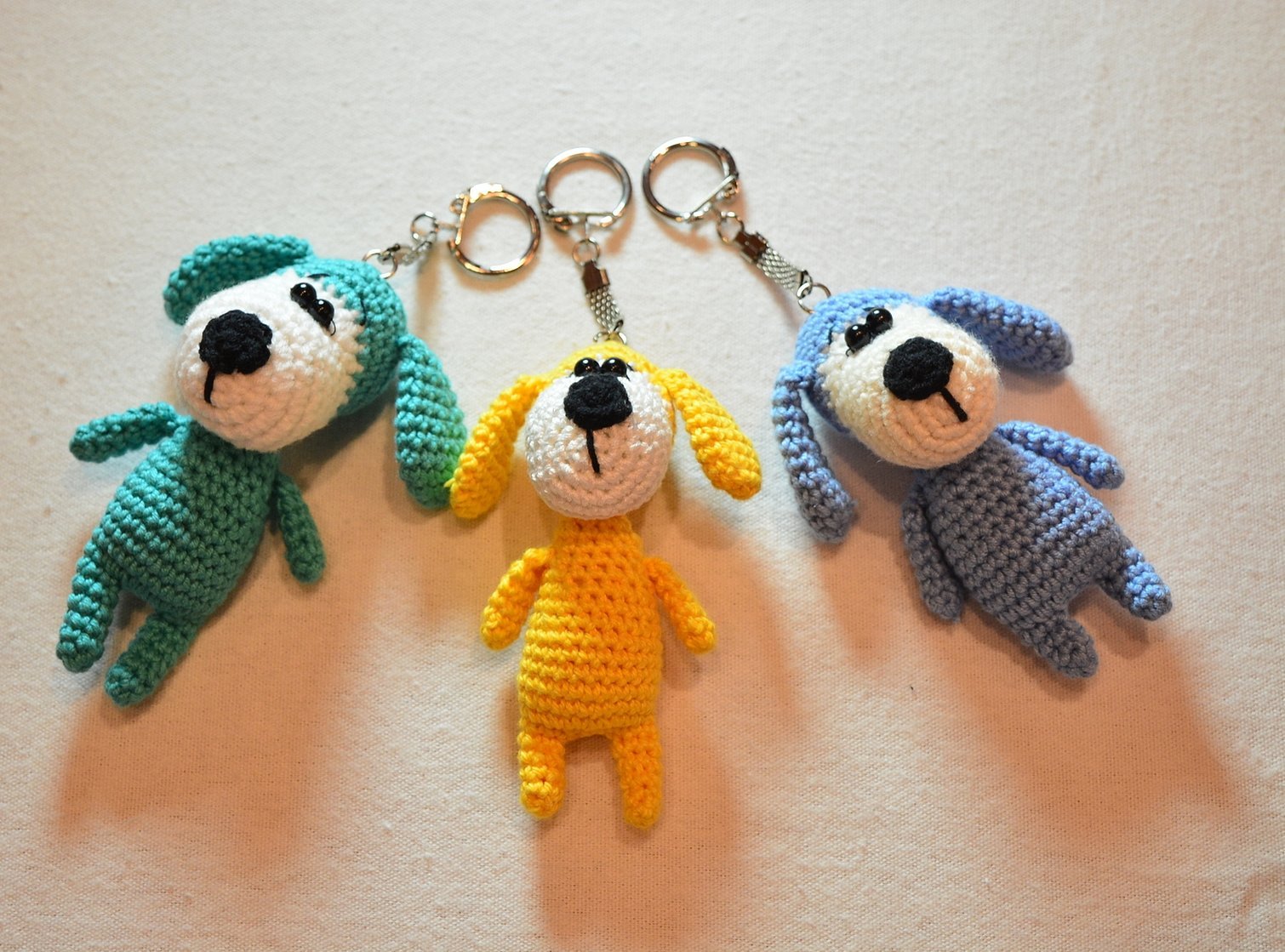 Nøkkelringer lages også ved hjelp av amigurumi-teknikken.