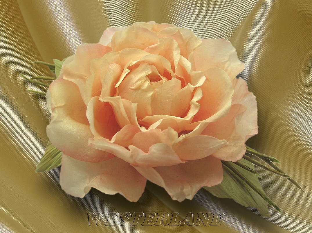 Hvordan lage silkeblomster med egne hender