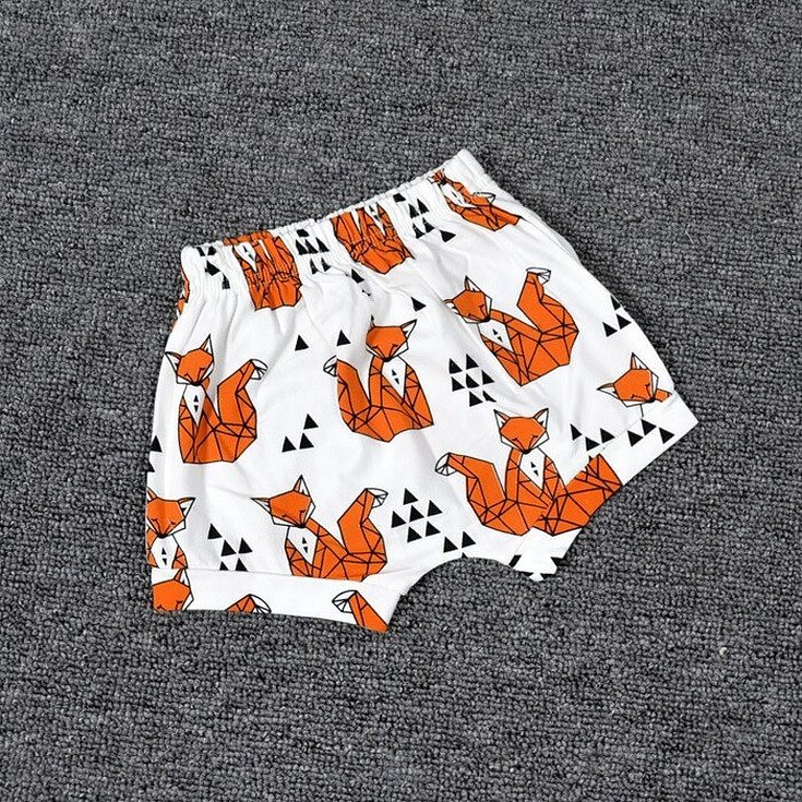 Dekorere shorts med dyrebroderi