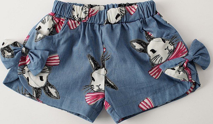 Dekorering av shorts med flette