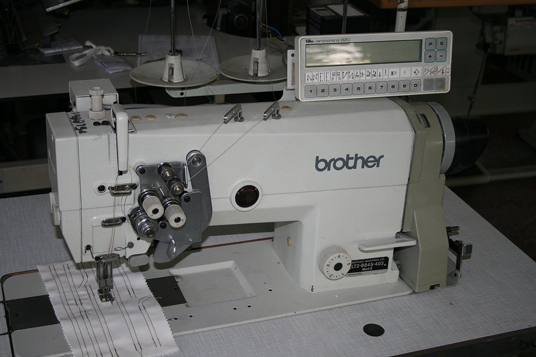 Industriell symaskin Brother B845