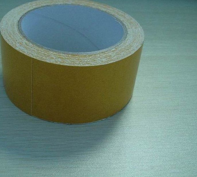 Dobbeltsidig tape
