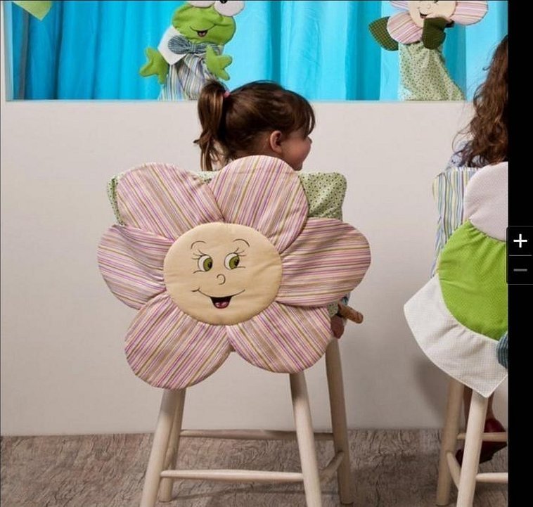 Blomsterdekorert etui for barn