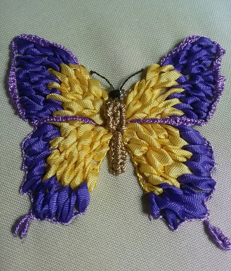 Eksempel på en brodert sommerfugl