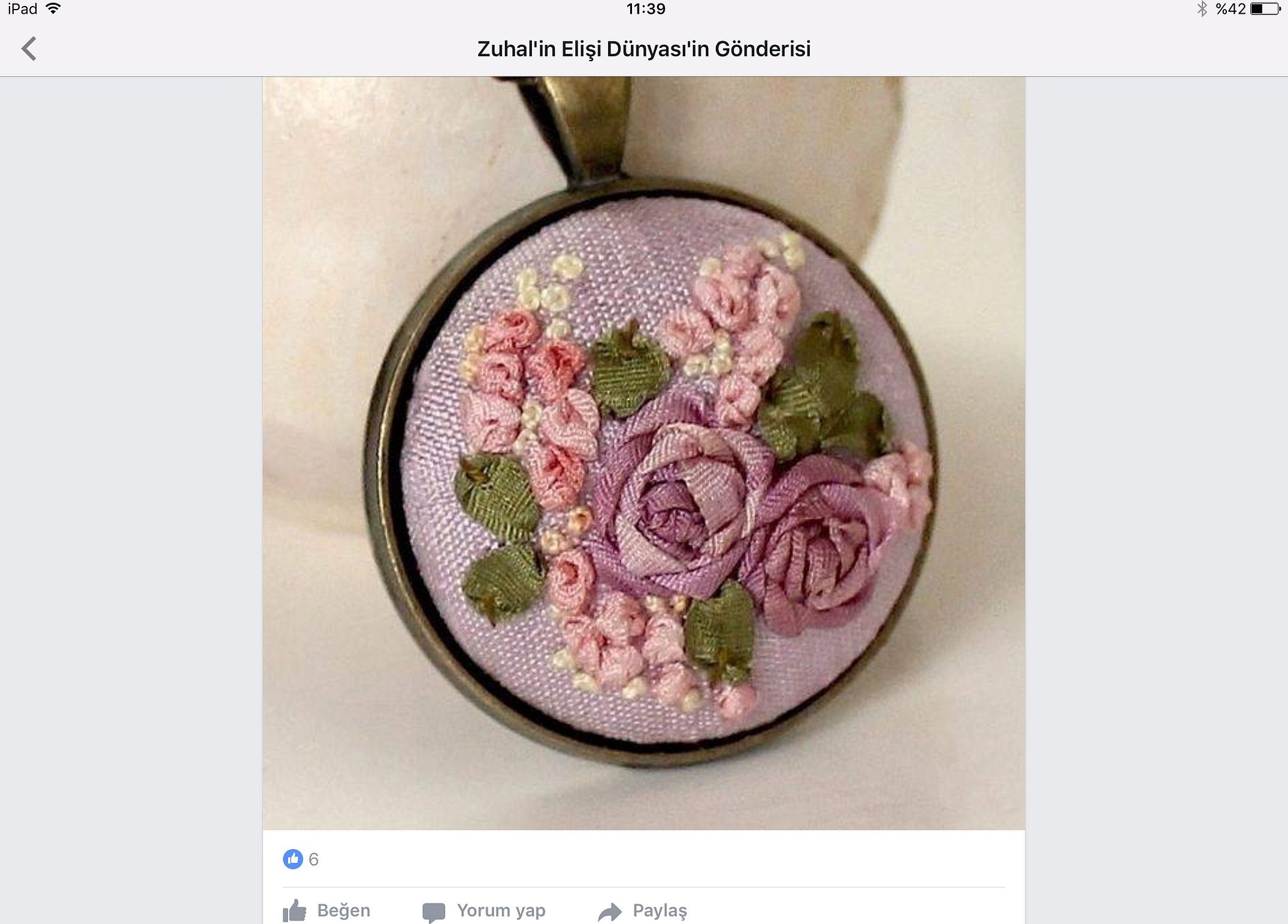 Brodert medaljong
