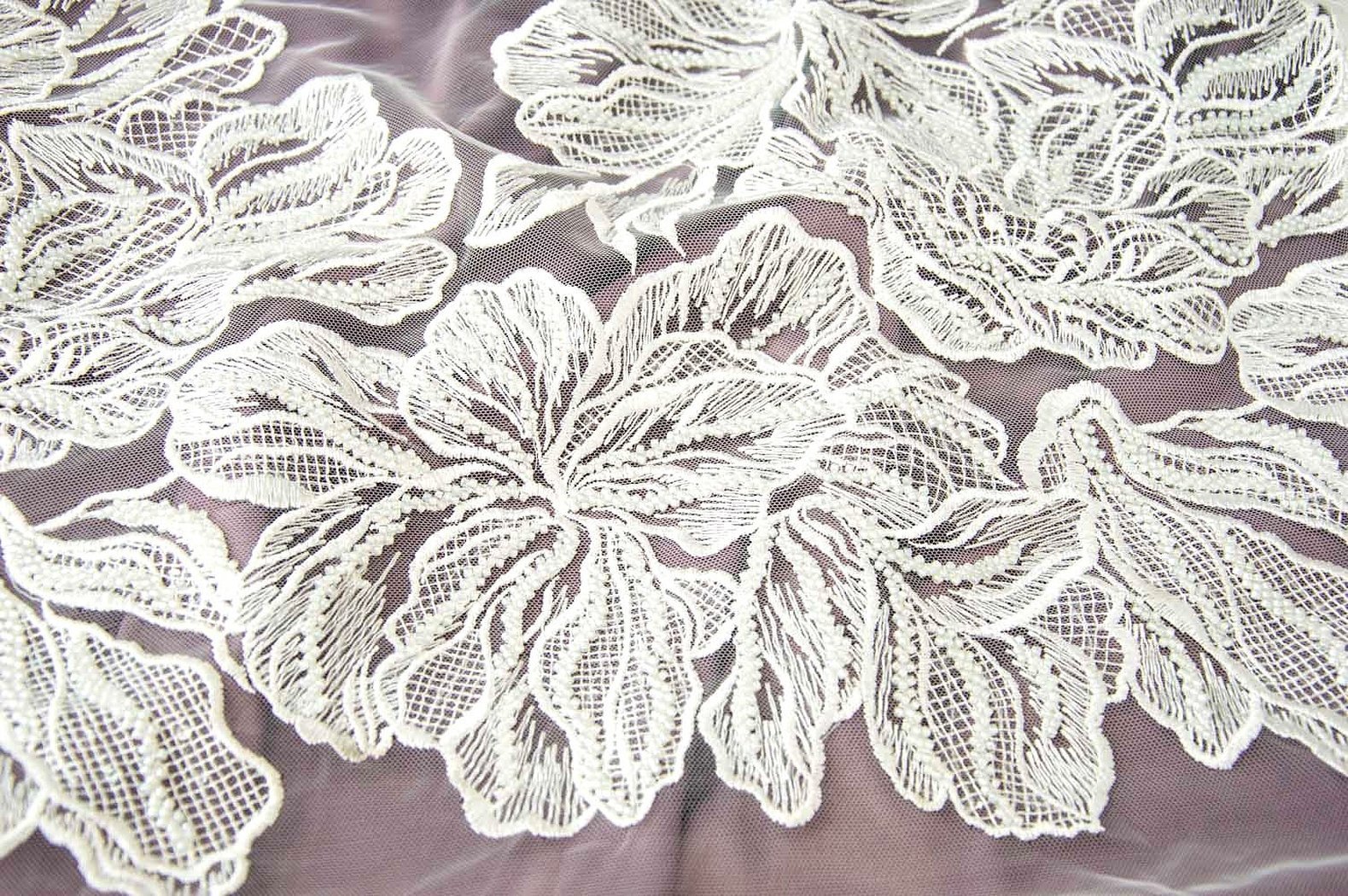 Broderte design til bruk i bryllup
