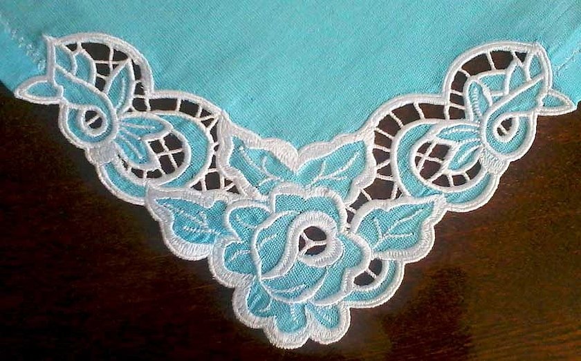 Tipul de broderie Richelieu