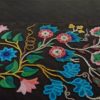 Blomstermotiver i broderi