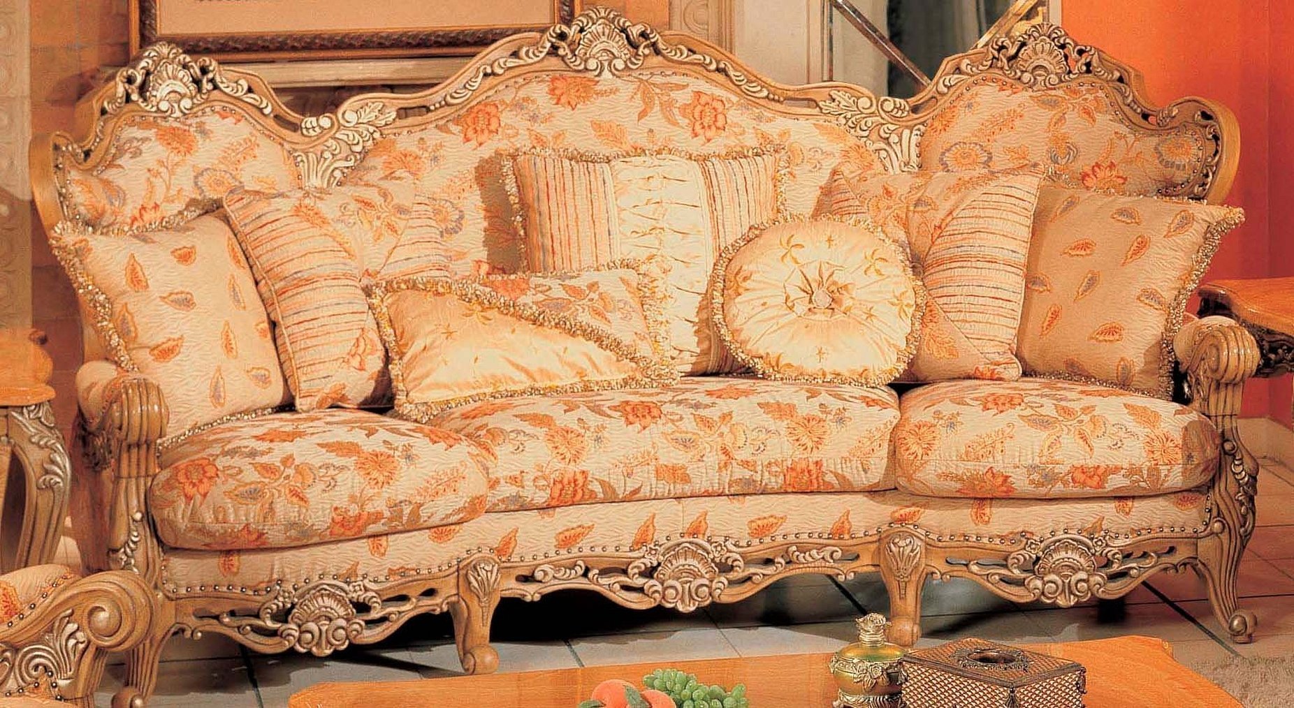 Sofa trukket med gobelin
