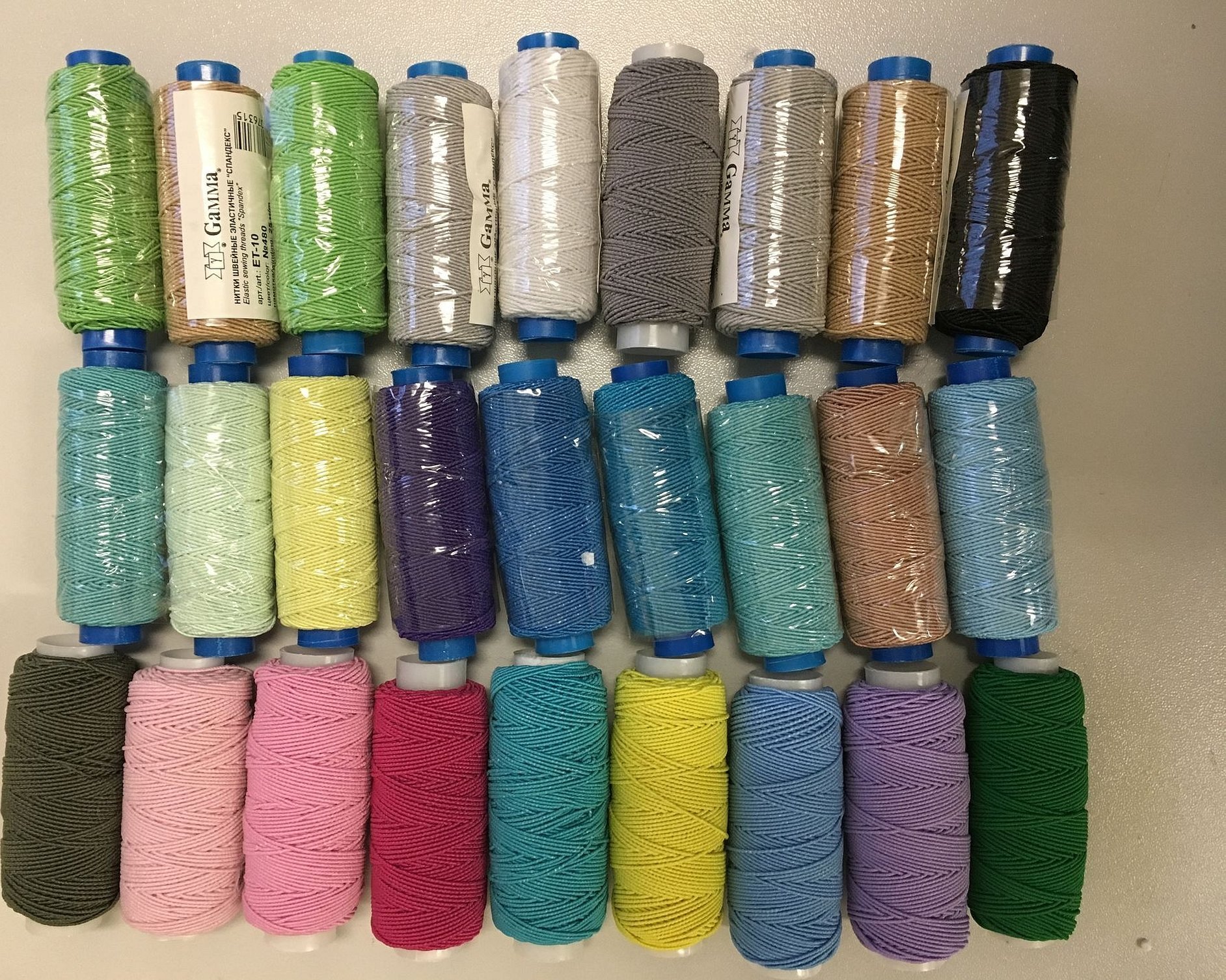 Hvordan ser elastiske tråder ut?