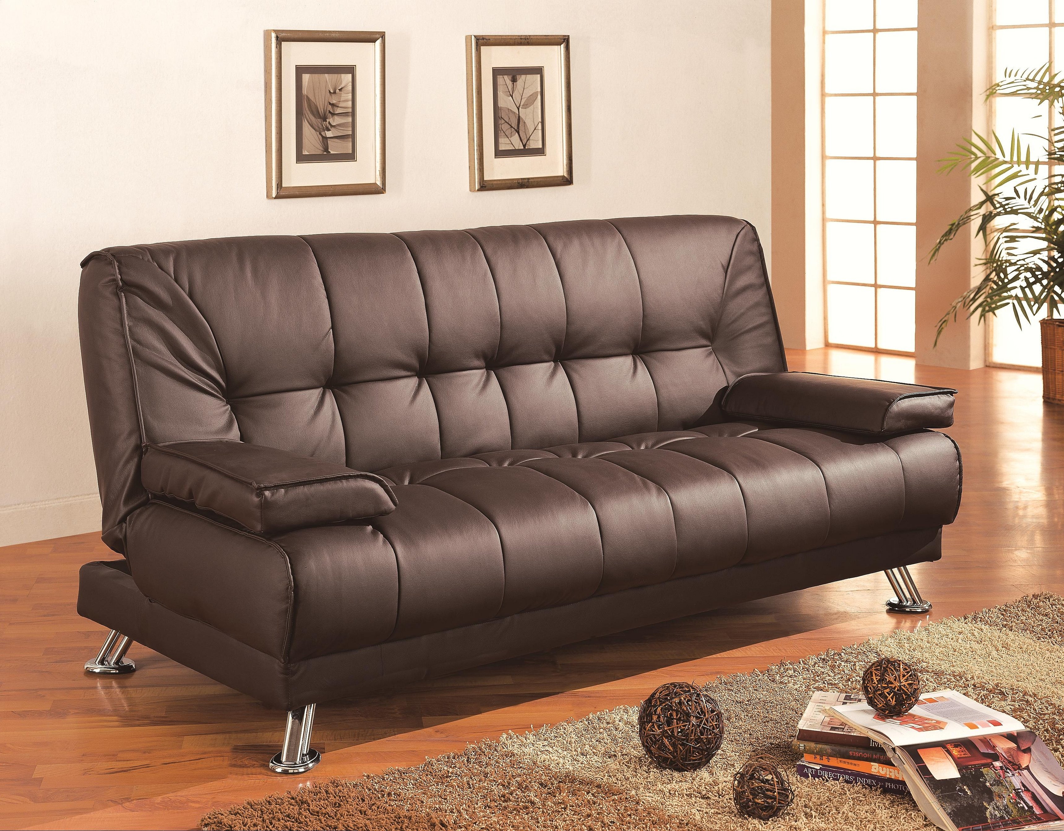 Sofa laget av kunststoff