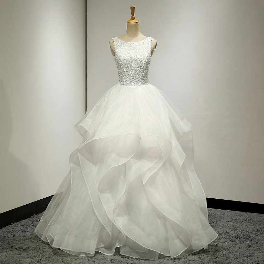 Organza brudekjole