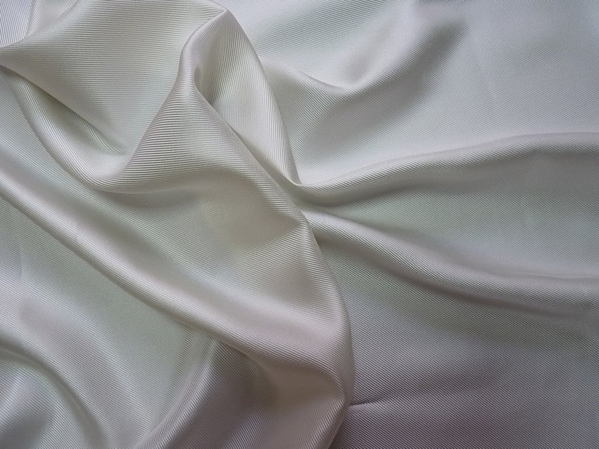 Naturlig silke twill